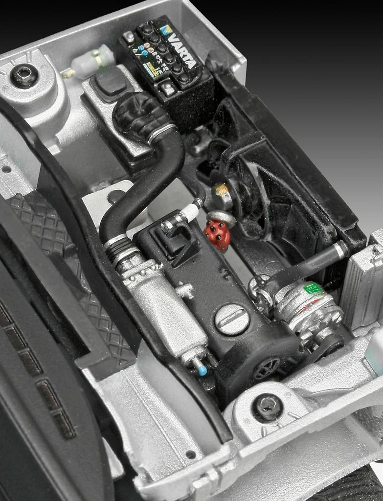 German Revell 1/24 VW Golf 1 GTI 07072 Plastic Model