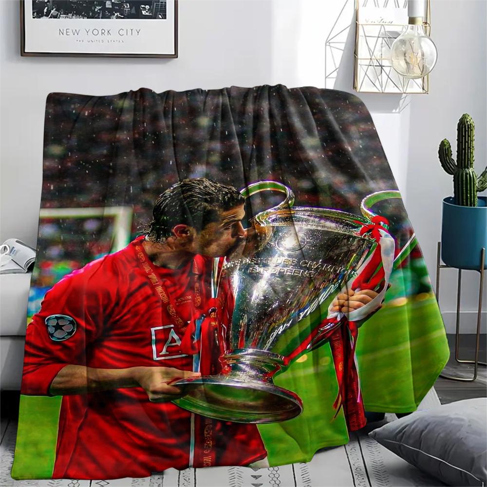 1pc C Ronaldo Print Flannel Blanket, High Quality Comfortable for All Seasons, Home Decor, Warmth and Comfort, Perfect for Christmas Gifts25