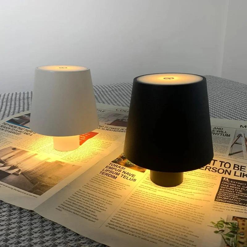 Wireless Table Lamp Wine Bottles LED Bottle Light Outdoor Use Touch Control Desk Light for Restaurants Bars Festival Party