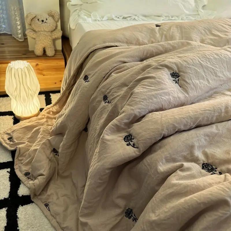 Colcha de Verão Minimalista Japonês e Fashion Cor Café Algodão Lavado Colcha Individual Com Ar Condicionado, Lavável à Máquina