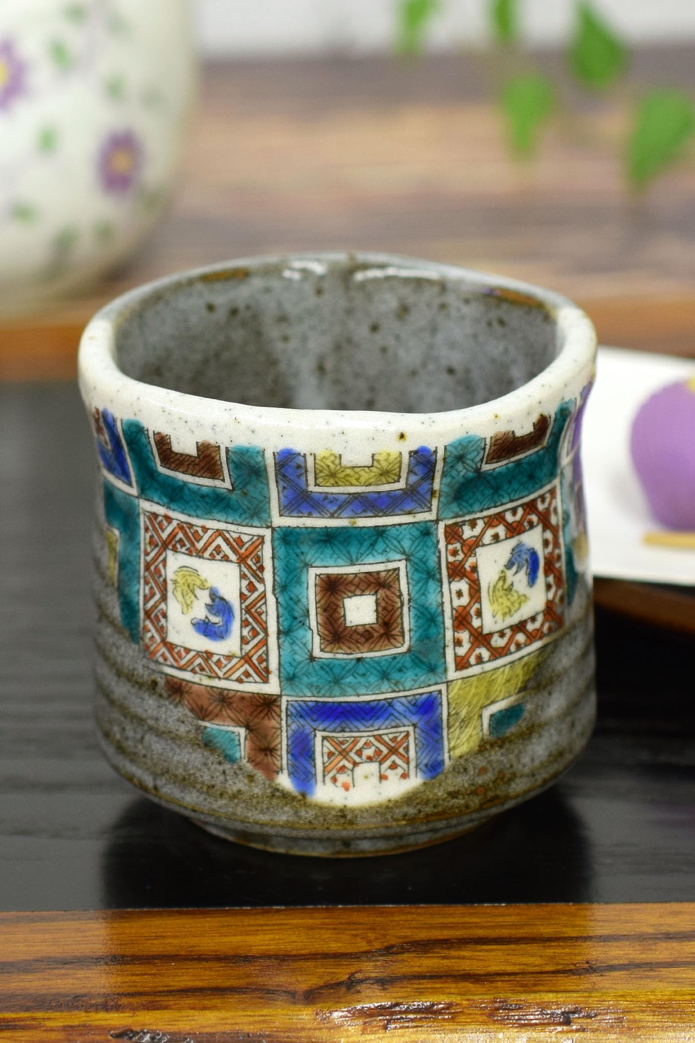 

Stylish Kutani ware teacup with stone pavement design from Waza no Made in Perfect as a birthday or 88th birthday Kura. Japan. gift, 60th, 70th, 77th, серый