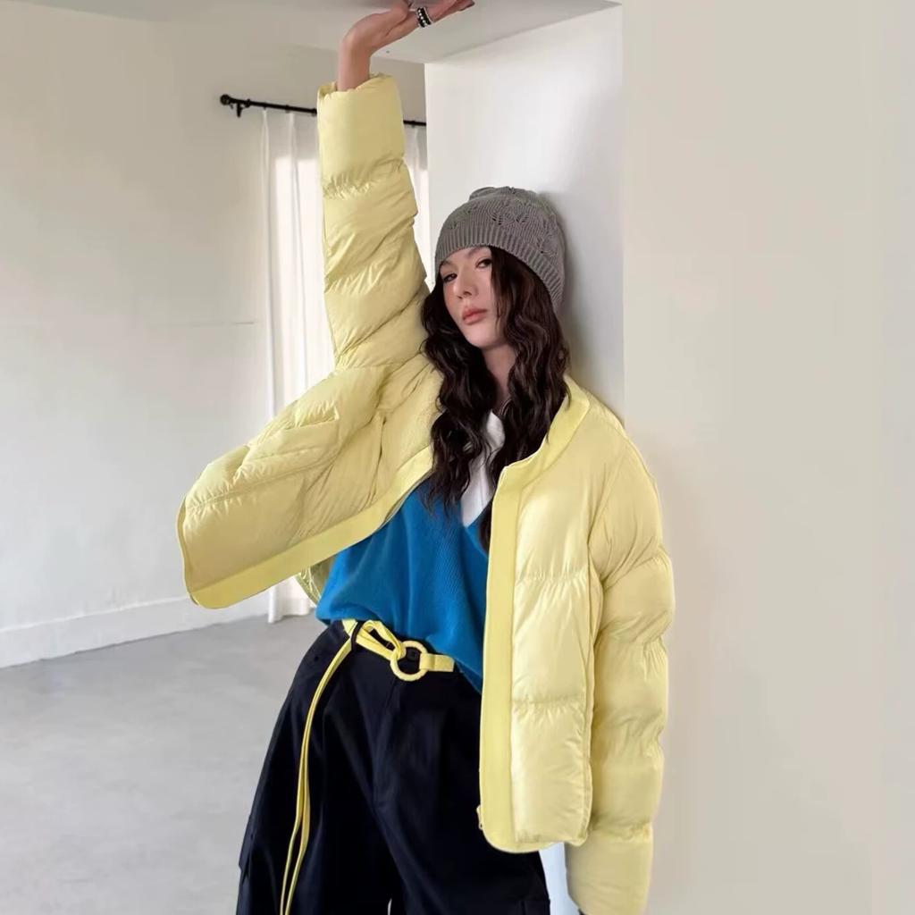Puff sense crew neck down jacket women's winter new product small age reduction warm white duck down short bread
