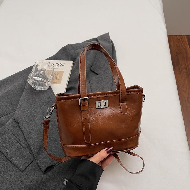 New High-end Niche Bag, Portable Bucket Bag, Fashionable and Simple, Trendy and Large Capacity, High-end Sense, Fashionable and Casual.