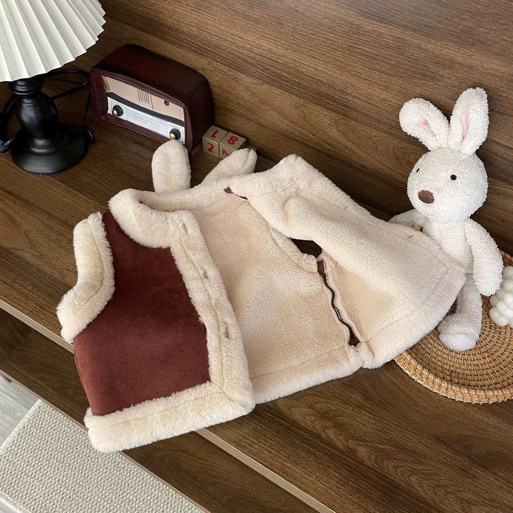 Chic Lambswool-Lined Suede Fleece Vest for Baby Girls - Winter Korean-Style Warmth