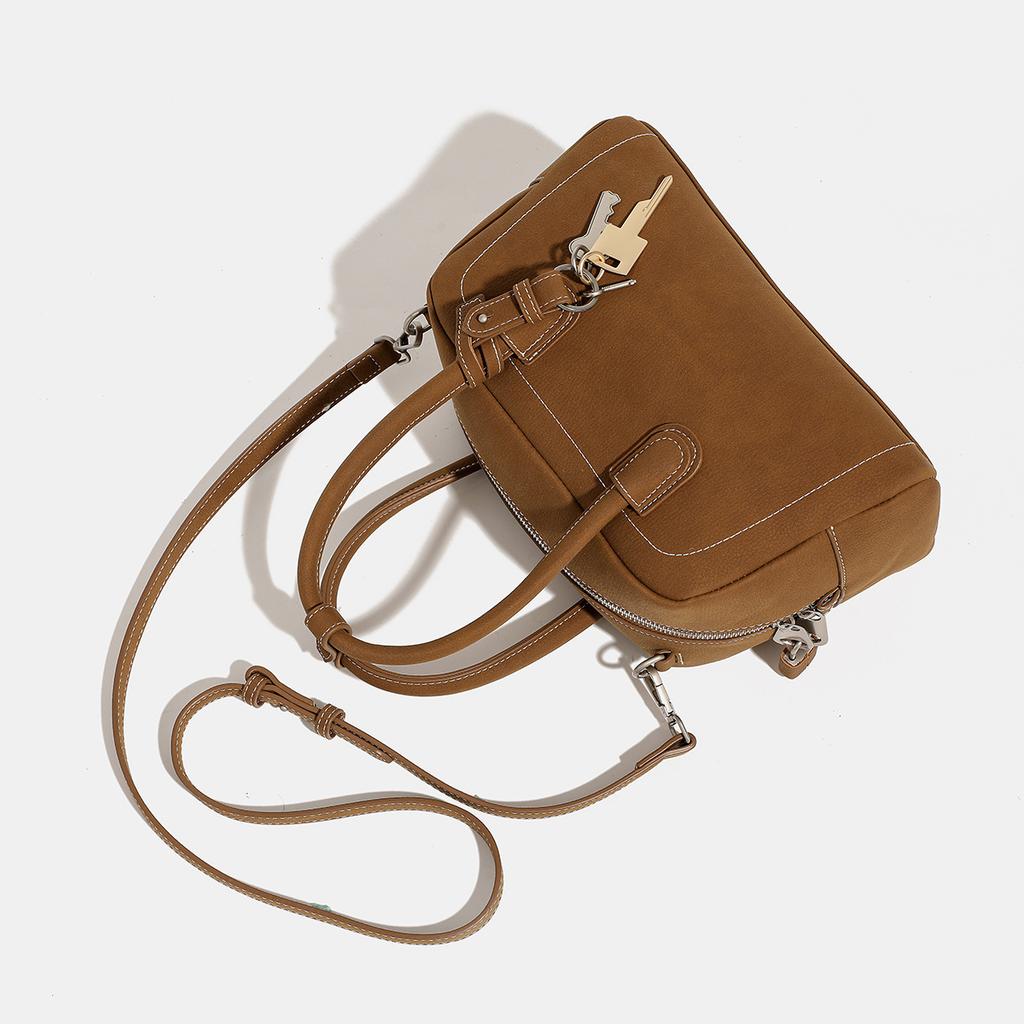 French Niche Retro Underarm Bag for Women New Autumn Shoulder Bag Matte Sense Commuter Boston Pillow Bag