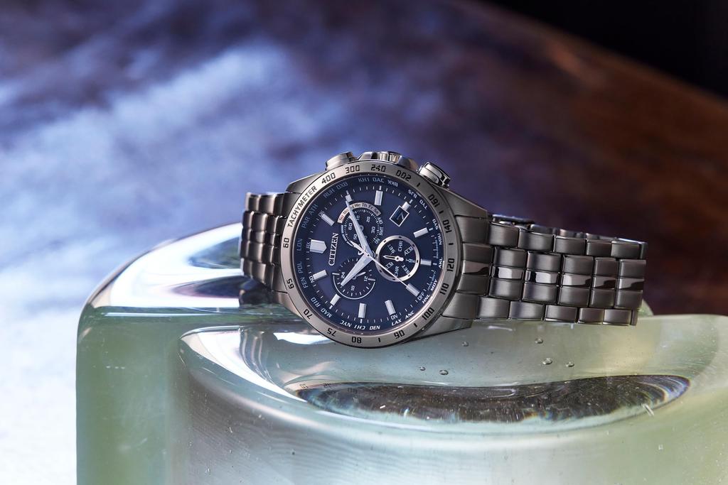 Citizen Collection Watch Citizen Gift Solar Watch [CITIZEN] Eco-Drive Radio-Controlled (Silver/Business/Waterproof/Men's) CB5870-91L Radio-Controlled