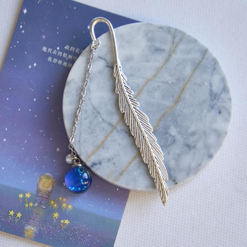 Kreatywny świecący 12 znaków zodiaku zakładka zawieszka prezent przezroczysty chiński styl metalowy retro pióro frędzlowana zakładka