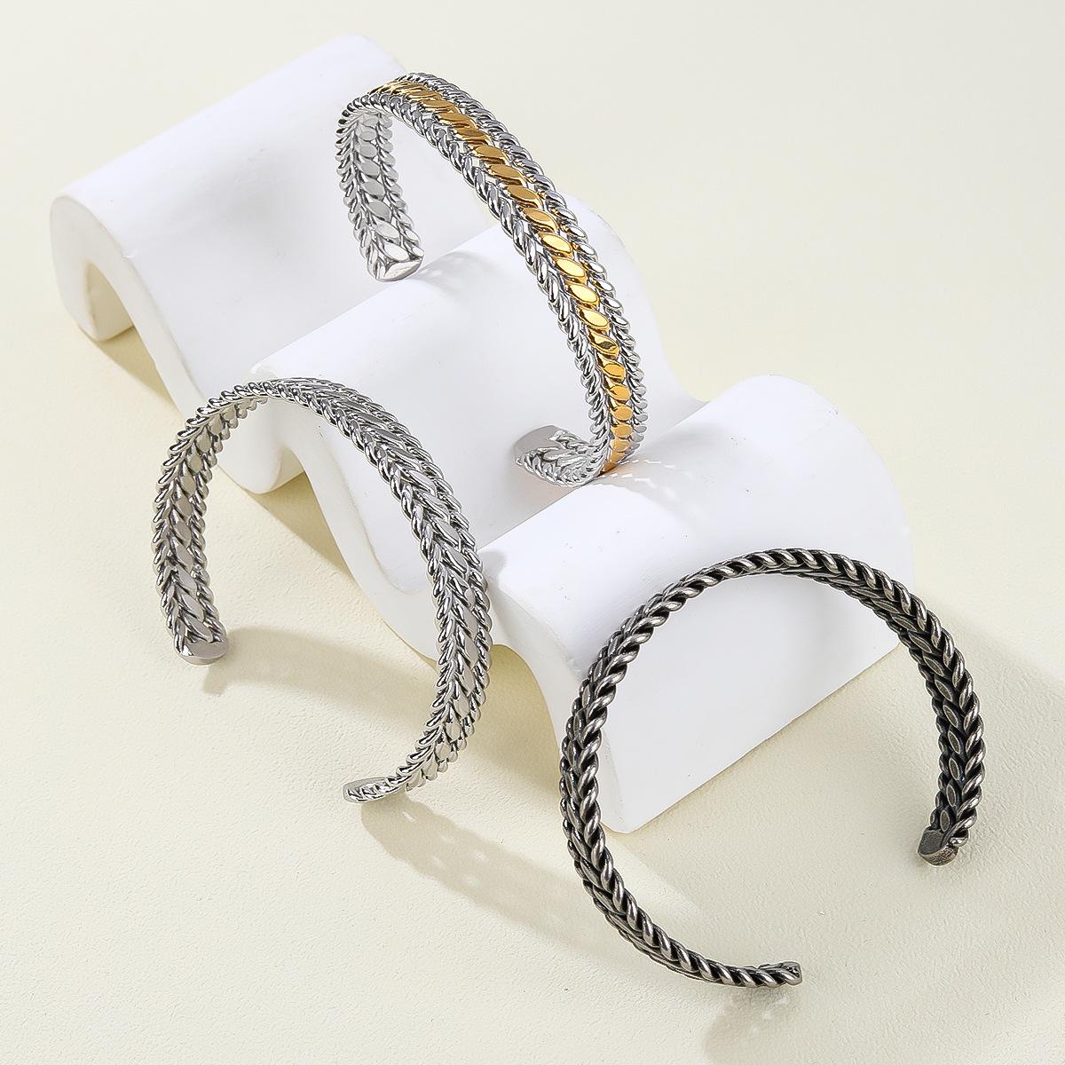 

Exaggerated Wheat Ear C-Shape Titanium Steel Bracelet: Unisex Gold-Plated Fashion Accessory Steel Color