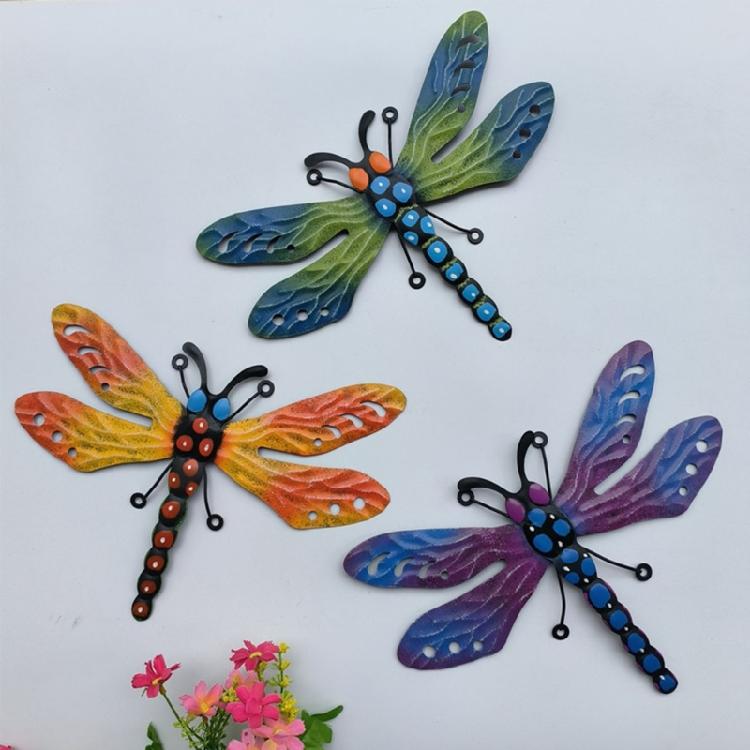 Metal Bee Wall Hanging Sculpture Indoor Outdoor Yard Sculpture Art Garden Statue