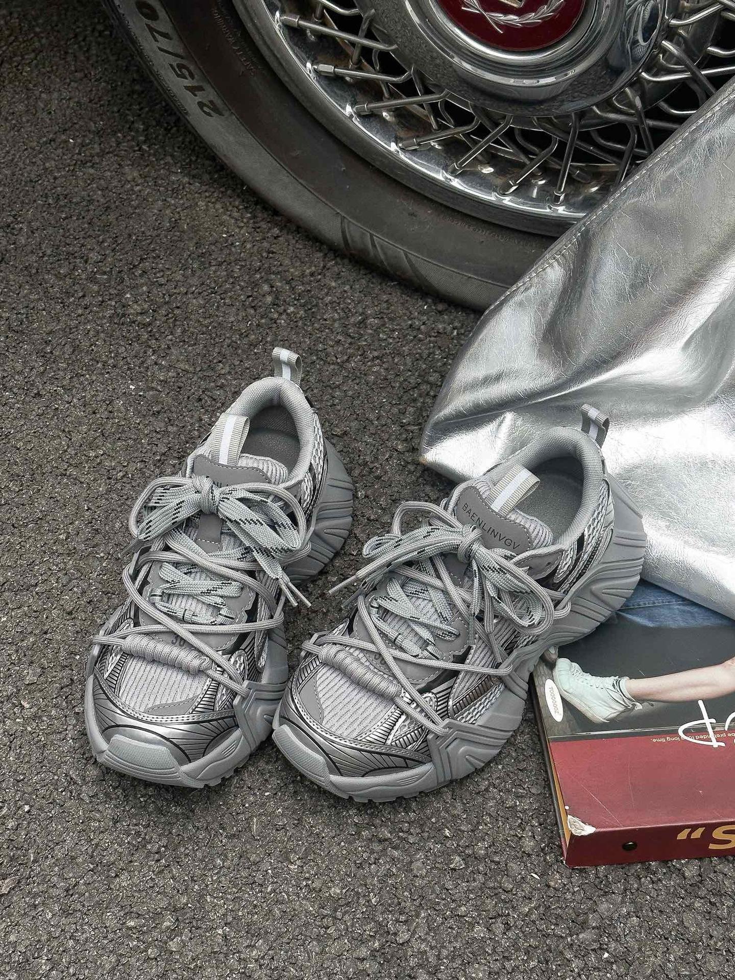 

Zhike~ Niche thick-soled heightening dad shoes for women s 2025 autumn new versatile retro color matching casual sports shoes 35 серебряный