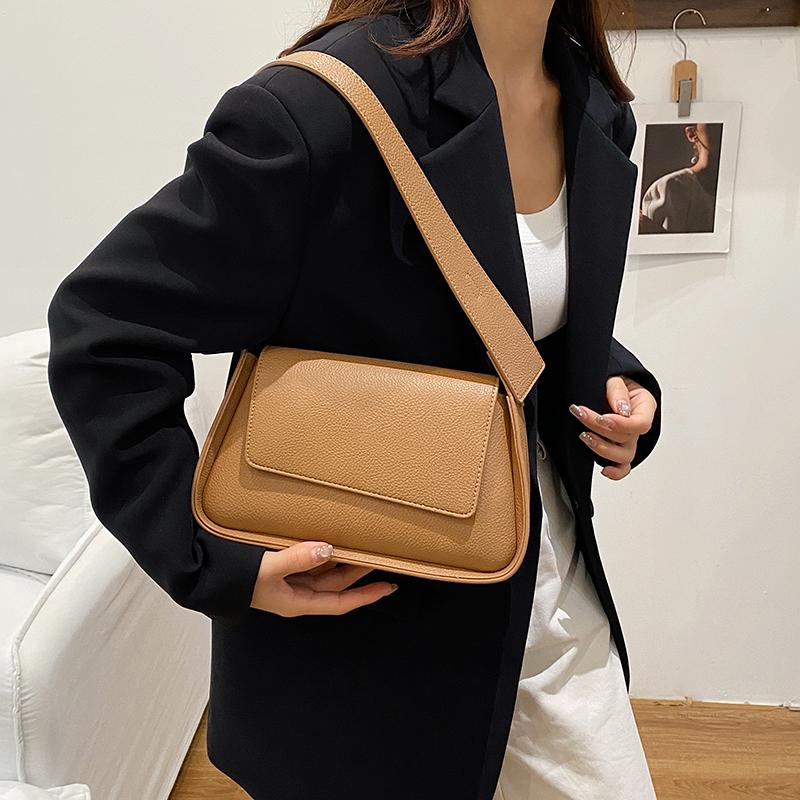 Sling Armpit Shoulder Side Bags for Women 2025 Designer Handbags and Purses Solid Leather Small Bucket Crossbody Bags for Women