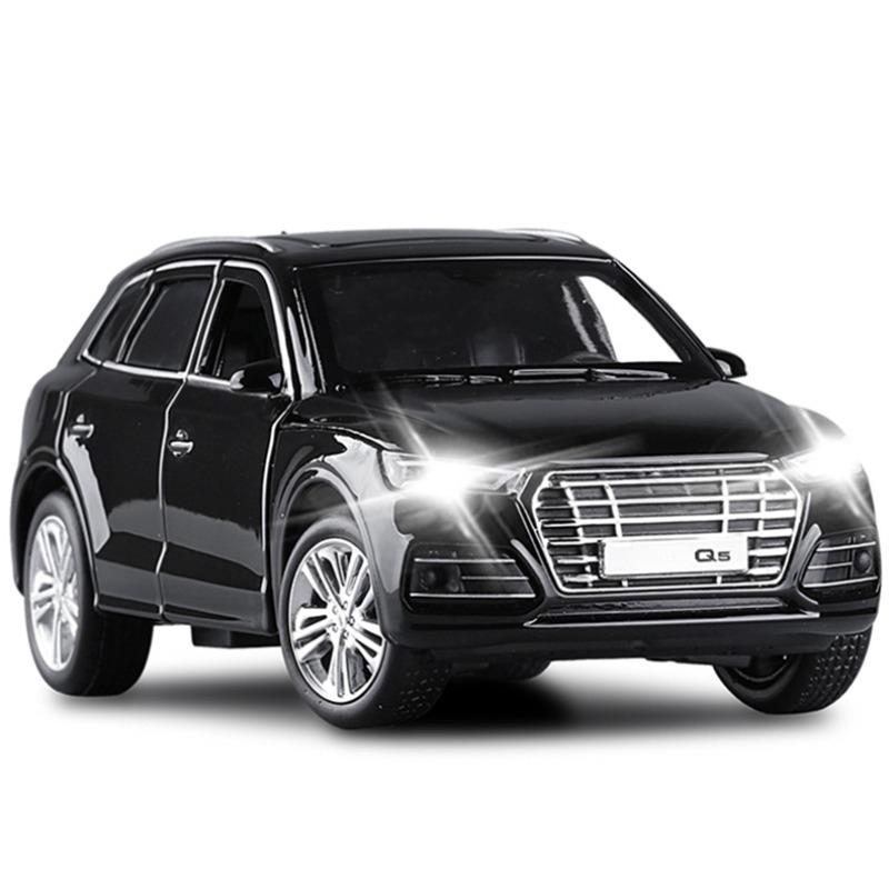 

1/32 Scale Q5 SUV Sport Toy Car Model JKM Diecast Metal Vehicle Miniature Collection Sound & Light Free Wheels Collection Boys чорний