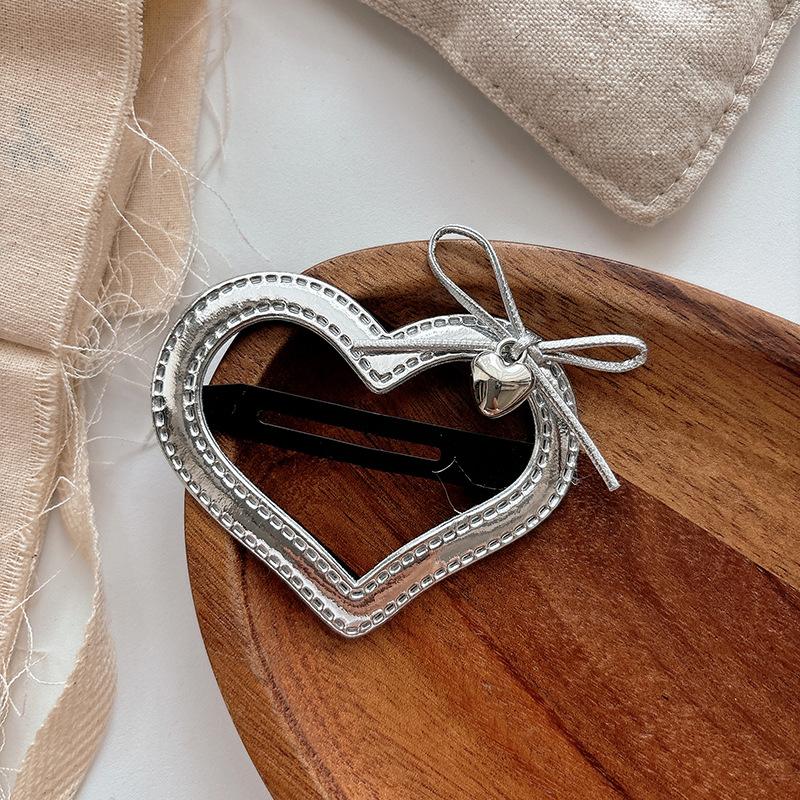 

1 шт. Серебристая кожаная заколка-бантик для челки, боковая заколка-автомат, детские заколки для волос, детские головные уборы, заколки для волос, аксессуары для волос для девочек