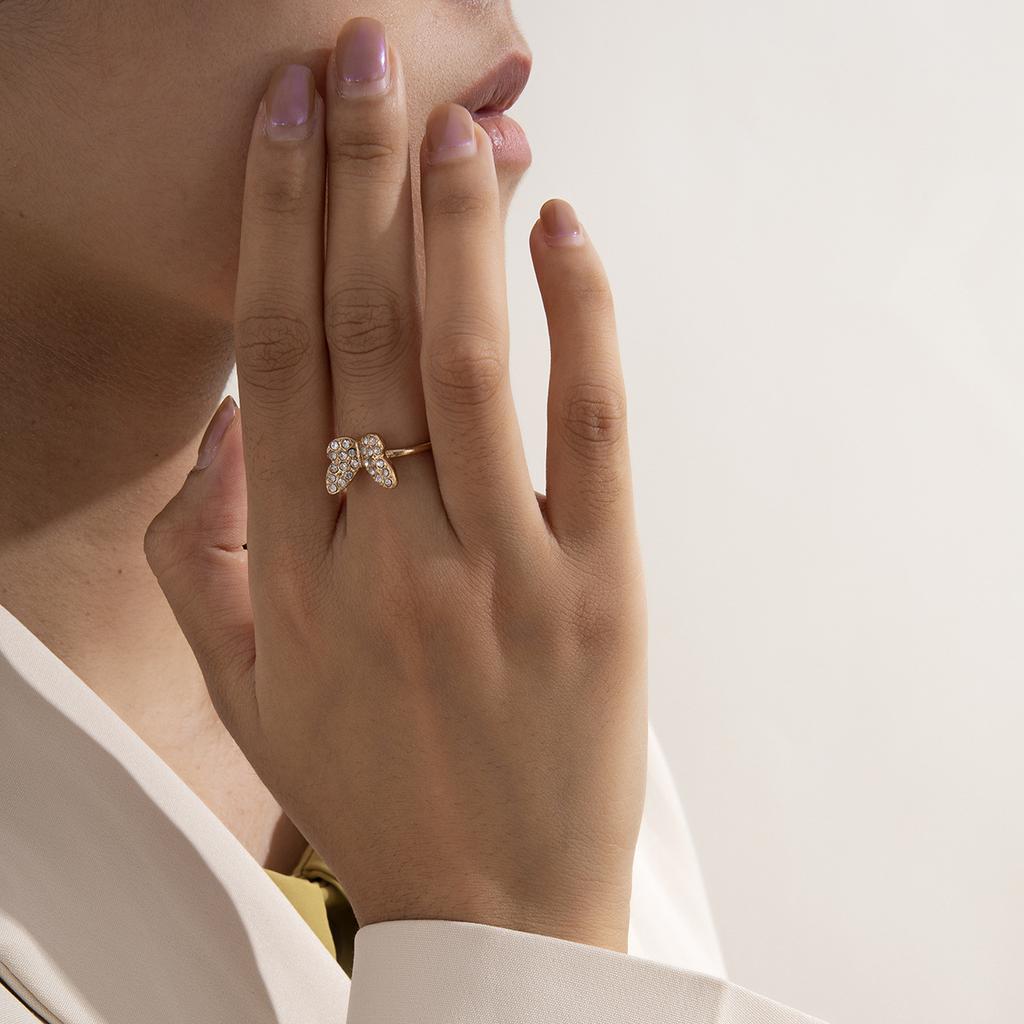 Temperament Diamond-set Versatile Geometric Jewelry, Simple and Slightly Inlaid Butterfly Style Versatile Ring