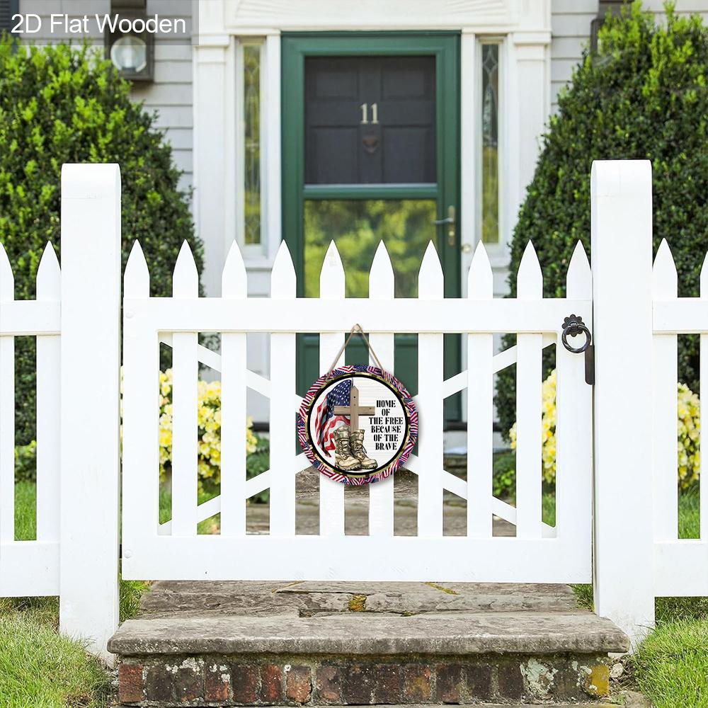 2D Flat 1pc Home of The Free Because of The Brave Wooden Hanging Sign - Patriotic Military Cross & Combat Boots Themed Rustic Door Plaque for Home