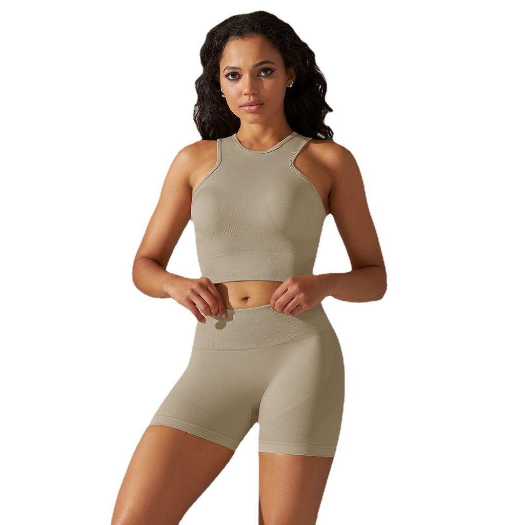New Seamless Shock-Absorbing High Waisted And Hip Lifting Shorts Set, Sweat Absorbing, Fitness, Yoga Two-Piece Set For Women
