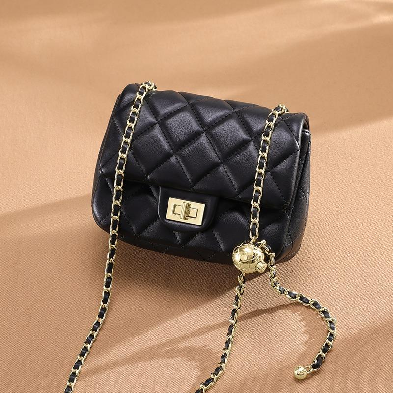 Bags New trendy leather women's bags Crossbody bags Fashion versatile diamond chain bags Shoulder small bags Luggage