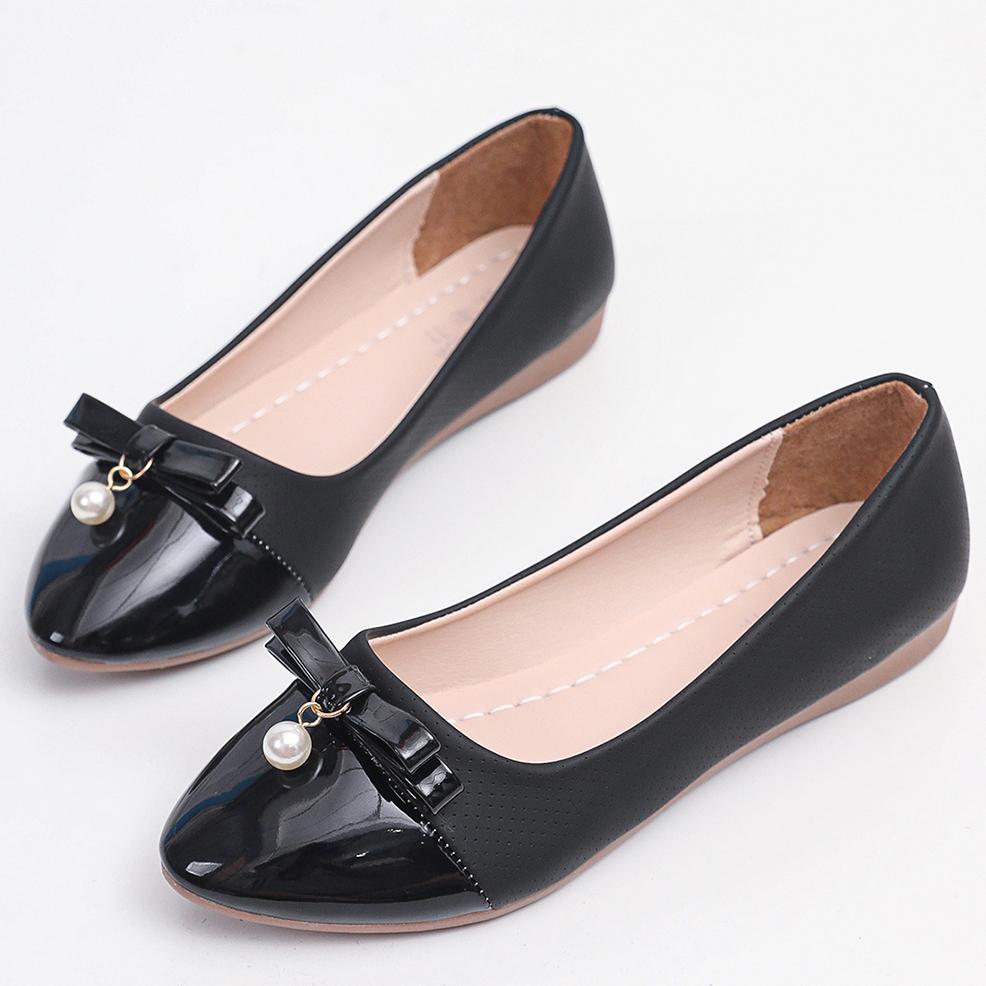 

Мода 2024 Новые Женские Весенне-Летние Легкие Неглубокие Туфли на Плоской Подошве Женские Уличные Удобные Дорожные Рабочие Модные Лоферы Обувь для Женщин 35 чёрный