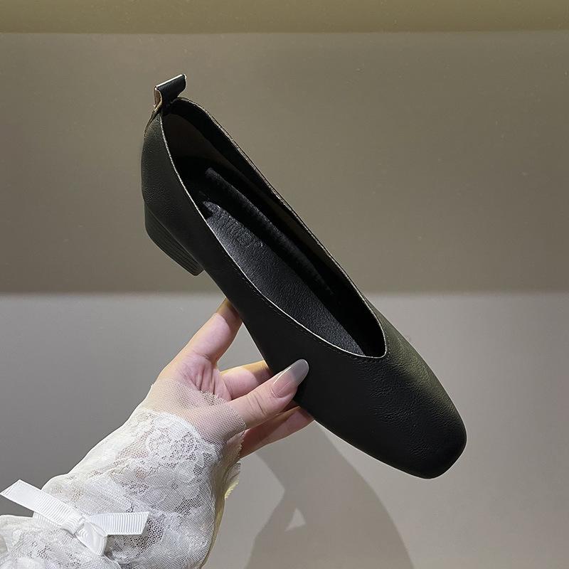 Leather 3.5cm thick heel middle heel single shoes women's spring and autumn new French square head professional work non-grinding feet grandma shoes