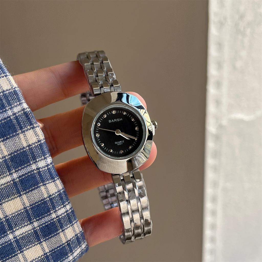 Medieval Gold Small Dial White Watch Women'S Exquisite Commuting Versatile Chain Model