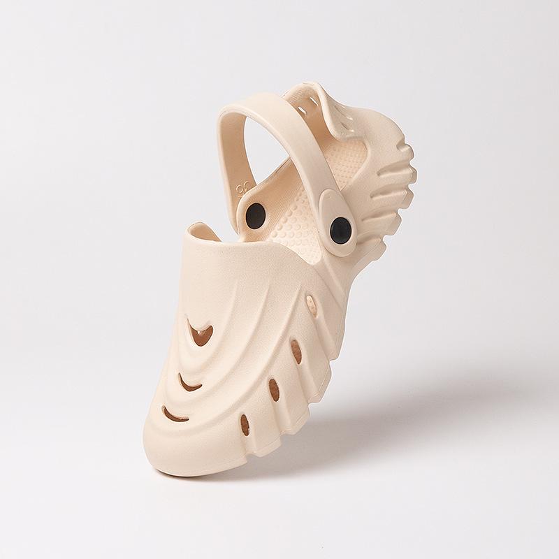 2024 Breathable Closed-Toe Sandals: Casual Beach & Garden Shoes for Couples