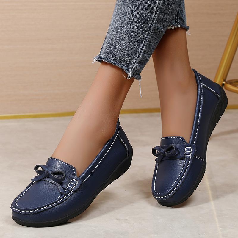 

Genuine Leather Women Flats Fashion Black Shoes Woman Moccasins Women Shoe Tenis Shoes Women Round Toe Plus Size Shoes Female 43EU/CN44