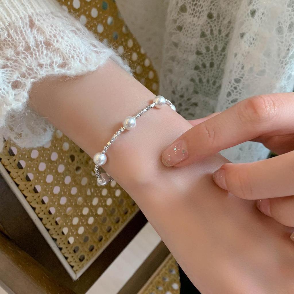 Sterling Silver Pearl Bracelet for Women: Elegant French Retro Design, Minimalist & Versatile.