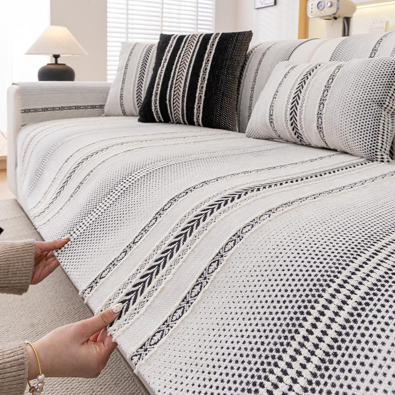 New Sofa Cushion, Universal In All Seasons, Non-Slip And Dirt-Resistant Seat Cushion, High-End Chenille Sofa Cover Cover Cloth