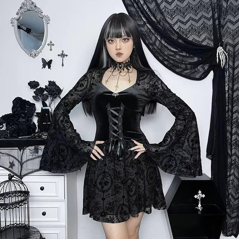 Gothic Goth Dark Elegant Vintage Velvet Dress Grunge Punk Bandage Women Flare Sleeve Party Outfit