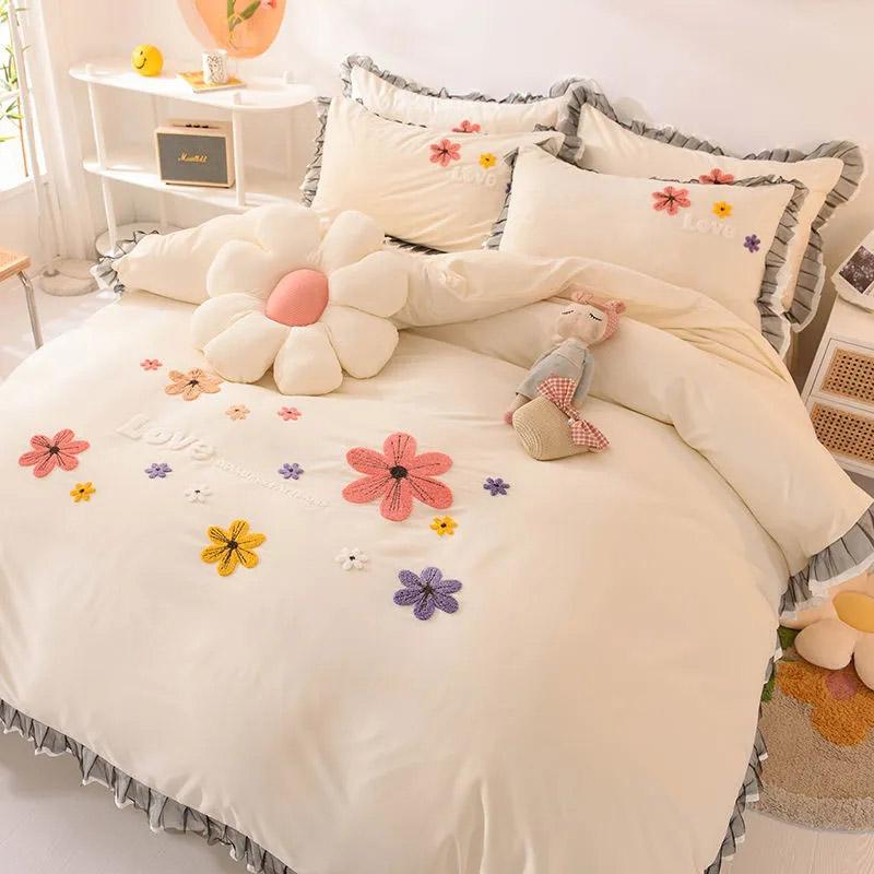 4pcs/set Non-Slip Bed Skirt Quilt Cover Pillowcase Four Piece Sets Princess Lace Quilt Cover Delicate Embroidery Soft Bedding Set