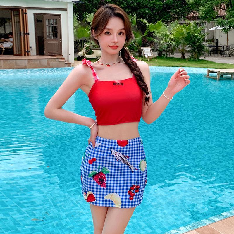 

Women s Cute Japanese Style Cartoon Three-Piece Skirt Swimsuit Set L червоний