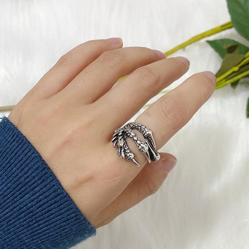 Retro Punk Metal Dragon Claw Ring Suitable For Men And Women Fashionable And Personalized Halloween Party Jewelry Gifts