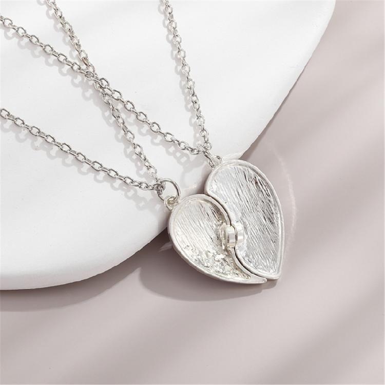 Friendship Pendant Necklace Set Magnetic Clasp Neck Chain Pair Women's Best Friend Necklaces with Heart Pendant