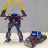 Giocattoli Trasformabili Robot Comandante Optimus SS05 Optimus Figura d'Azione Deformabile SS-05 Modello JYH 8801 ottimo per l'uso quotidiano