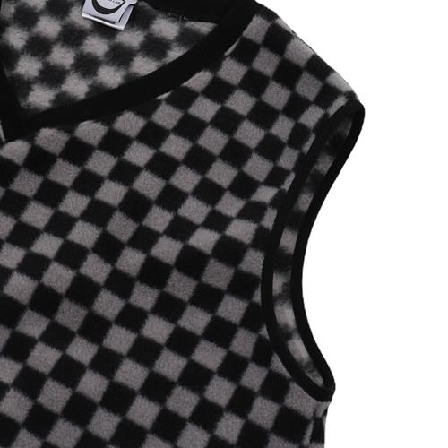 Kruchi Checkerboard Fleece Vest (Black)
