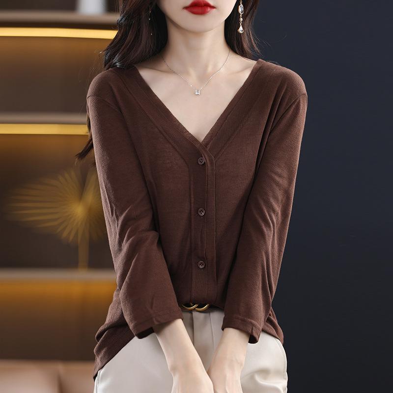 V-neck Large Size Slim Base Shirt for Short-sleeved Women's Versatile Spring and Summer Style Fine Imitation Knitted Cardigan Jacket Loose