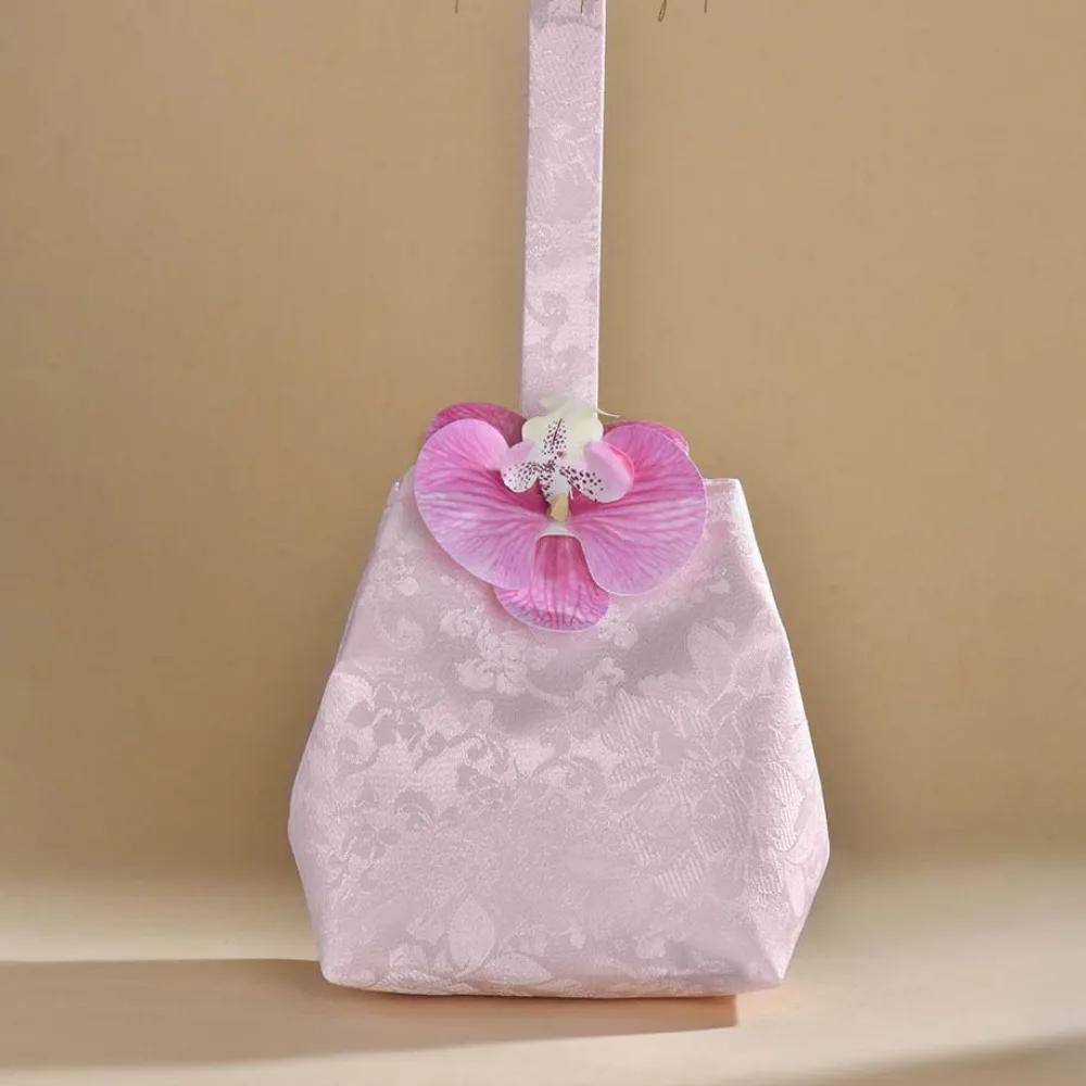 Flower Pendant Tassel Knot Wrist Bag Temperament Printing Wedding Candy Bag Make Up Pouch Chinese