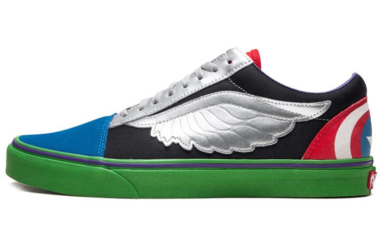 Old Skool Marvel x Old Skool Vans Avengers VN0A38G1U3V 36