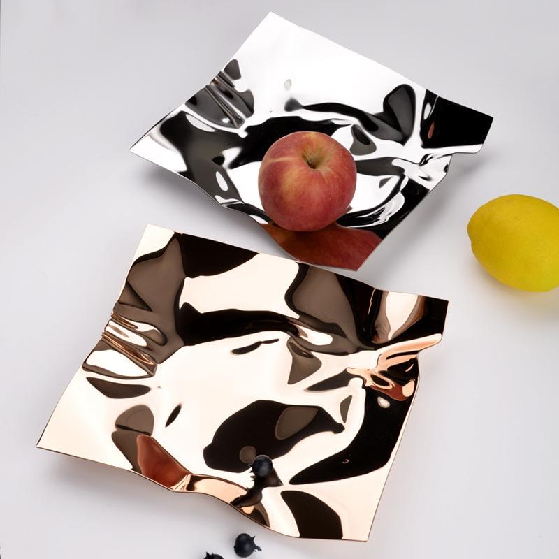 Stainless Steel Fruit Tray Luxury Wavy Fruits Trays Aesthetic Decorative Plate Elegant Modern Food Plates Table Decorations