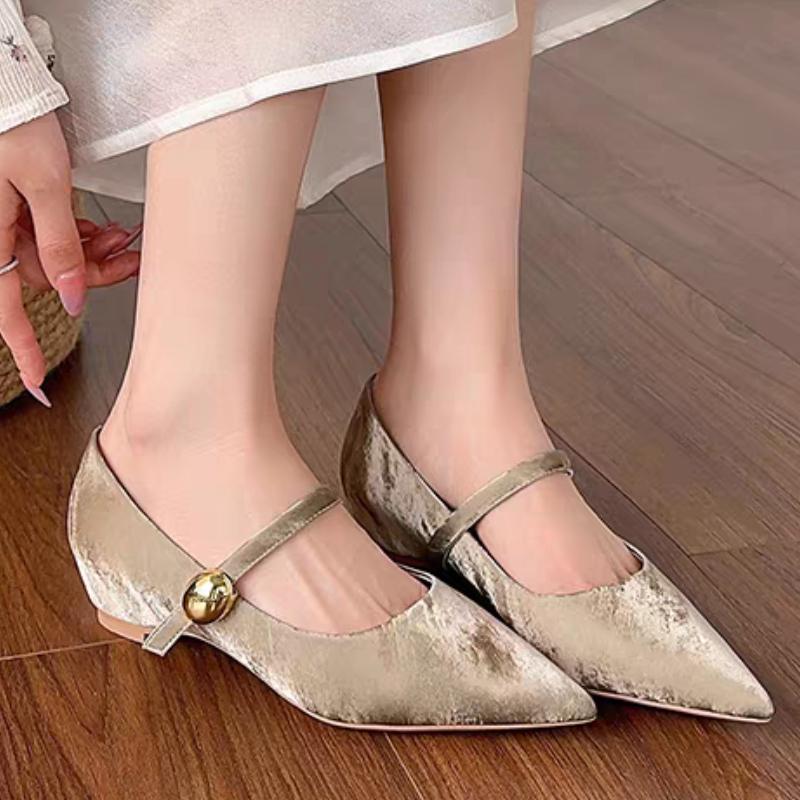 Fashion Fashionable simple hot selling Single Shoes Women's Autumn New Vintage Pointed Toe Shallow Mouth One Strap Low Heel Shoes