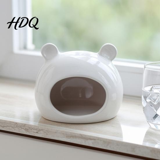 Gnaw Resistant Pet House Ceramic Hamster House Summer Bear Shaped Hideout Cave