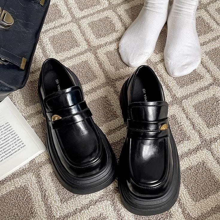 Black British style retro versatile platform small leather shoes autumn and winter with skirts and loafers