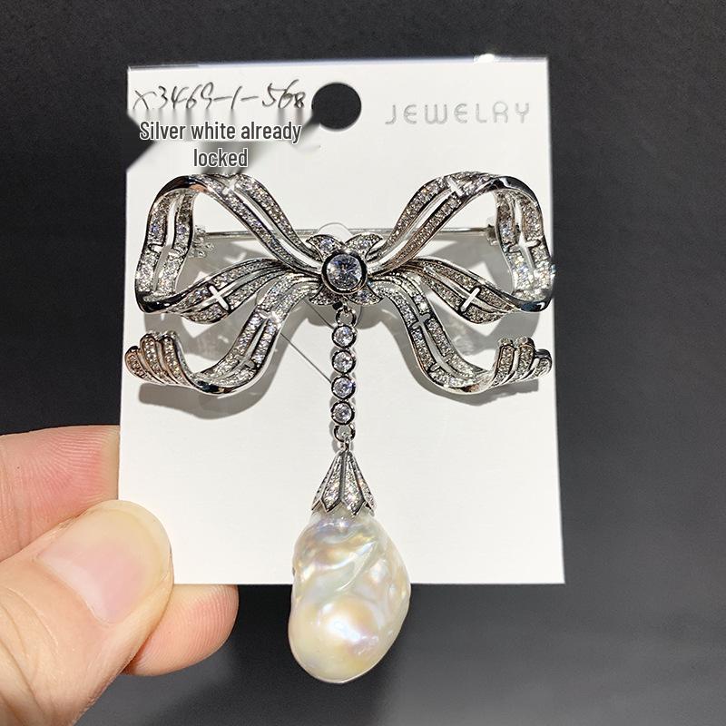 Bo Xin Yun Baroque Freshwater Pearl Luxury Bow Brooch for Noblewomen