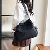 2025 new Japanese drawstring tote bag girls casual large-capacity niche design casual shoulder messenger bag