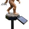 Decoración Temática de Naturaleza Salvaje Luz Solar de Jardín Sasquatch, Luz Estatua con Estaca, Adorno Exterior Impermeable para Camino de Jardín, Patio, Césped, Porche