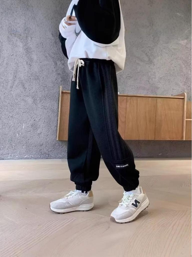 Pantaloni della tuta neri da ragazzo per primavera e autunno - Vestibilità casual leggera per bambini e adolescenti