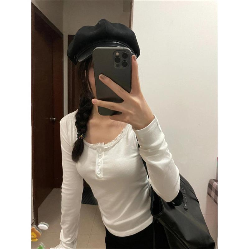 

Трендовая базовая рубашка с квадратным вырезом и кружевной отделкой на этот сезон - Сексуальный и стройнящий женский топ для осени/зимы S