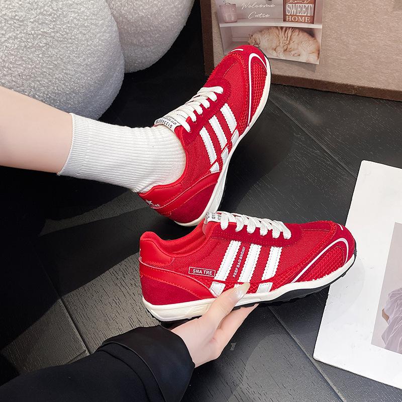 

Новые осенние туфли на плоской подошве, женская модная универсальная повседневная спортивная обувь, ретро кроссовки на мягкой подошве для бега 40 красный