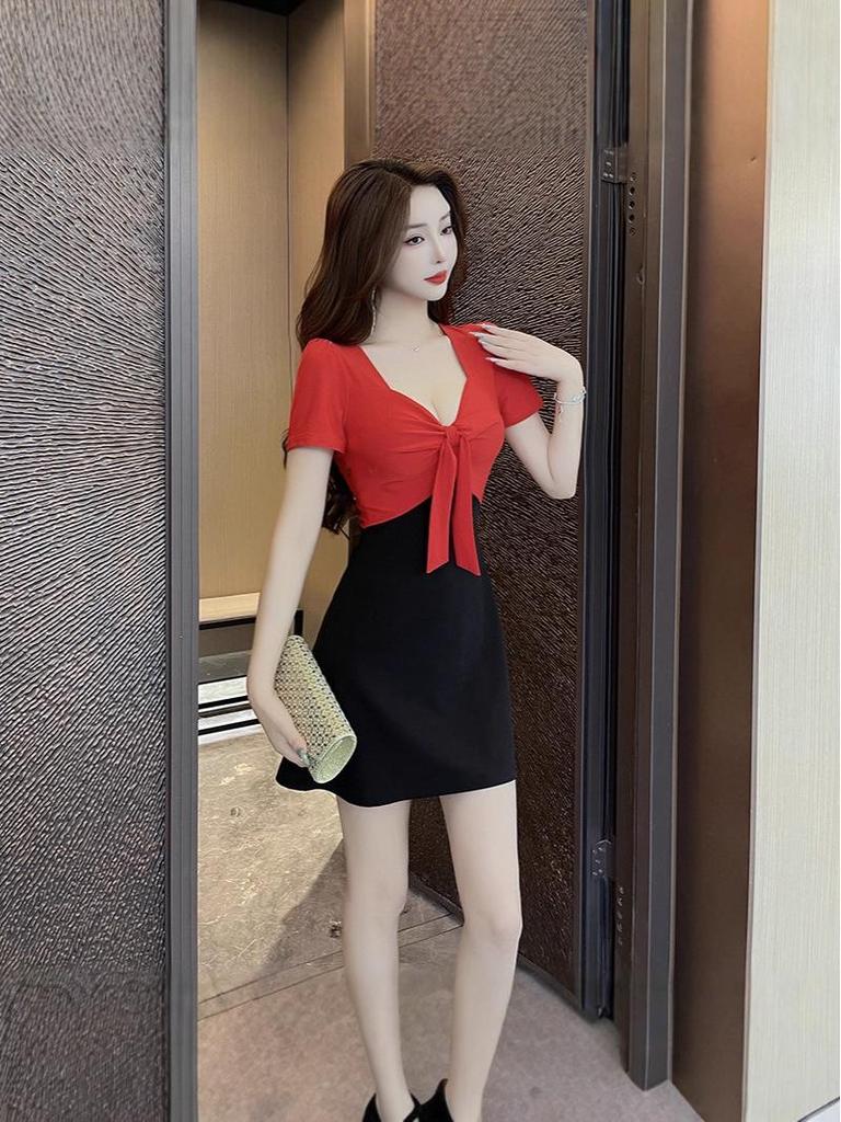 Stylish Nightclub Women's Slimming Dress: Short Skirt for Massage Technicians