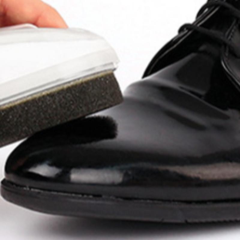 Daiso Glossy Shoe Polish  Colorless 